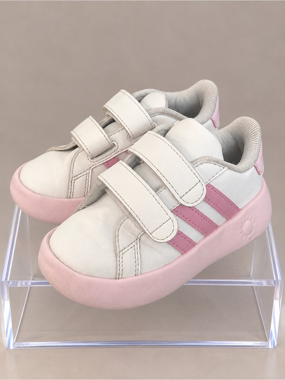 Adidas Kids Grand Court 2.0 White Pink Velcro Sneakers Size 8K